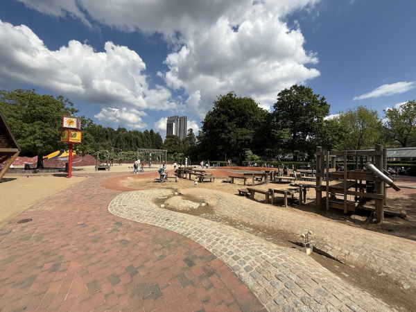 Großer Spielplatz Bullerberge